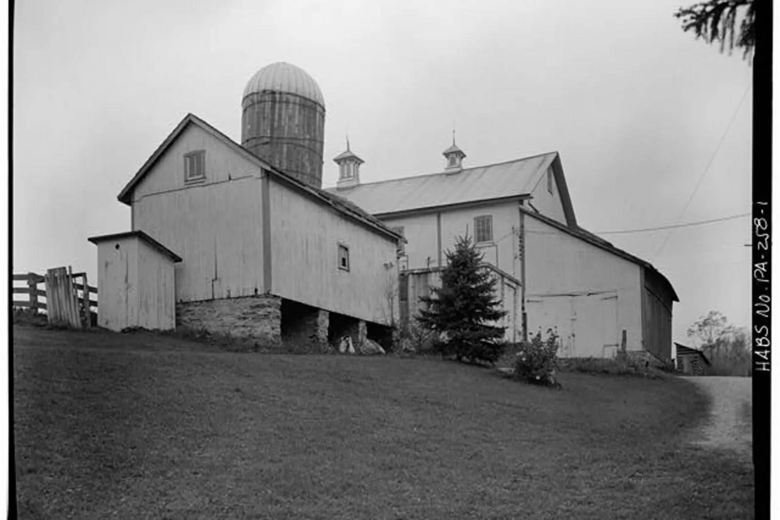 Historic Konig Speicher Pennsylvania German farmstead