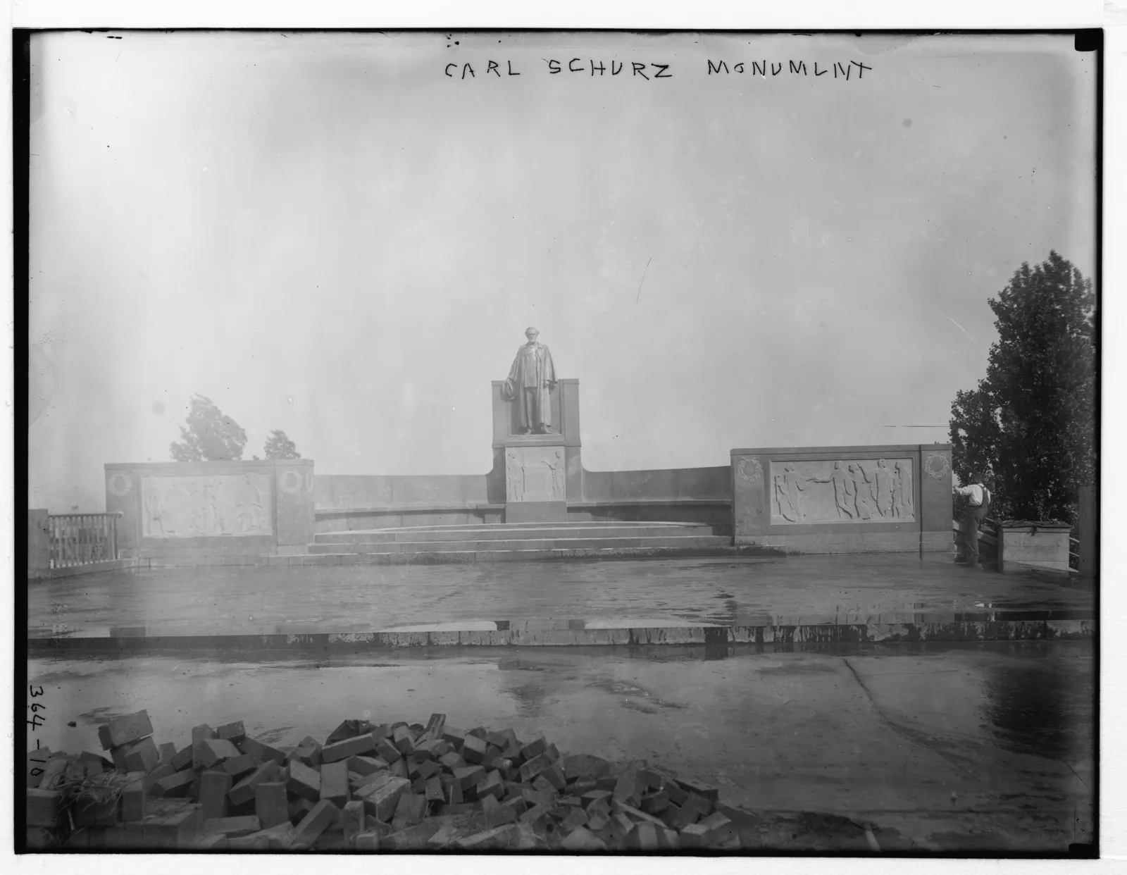 Historical photograph of the Carl Schurz monument in Morningside Park in New York City